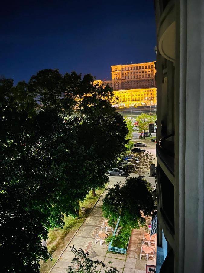 Chic Apartment Piata Constitutiei - View From The Balcony To The Palace Of Parliament Bucharest Exterior photo